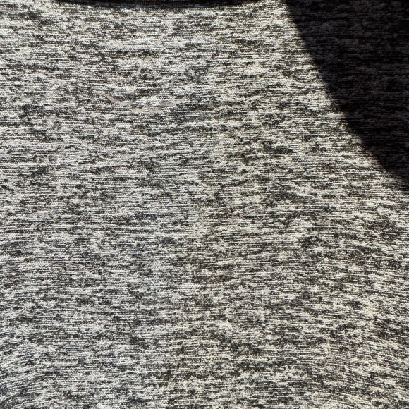 Beyond yoga gray tank top L - Picture 4 of 4